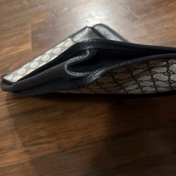 Authentic Gucci Oversized Document/Clutch - Picture 12 of 16